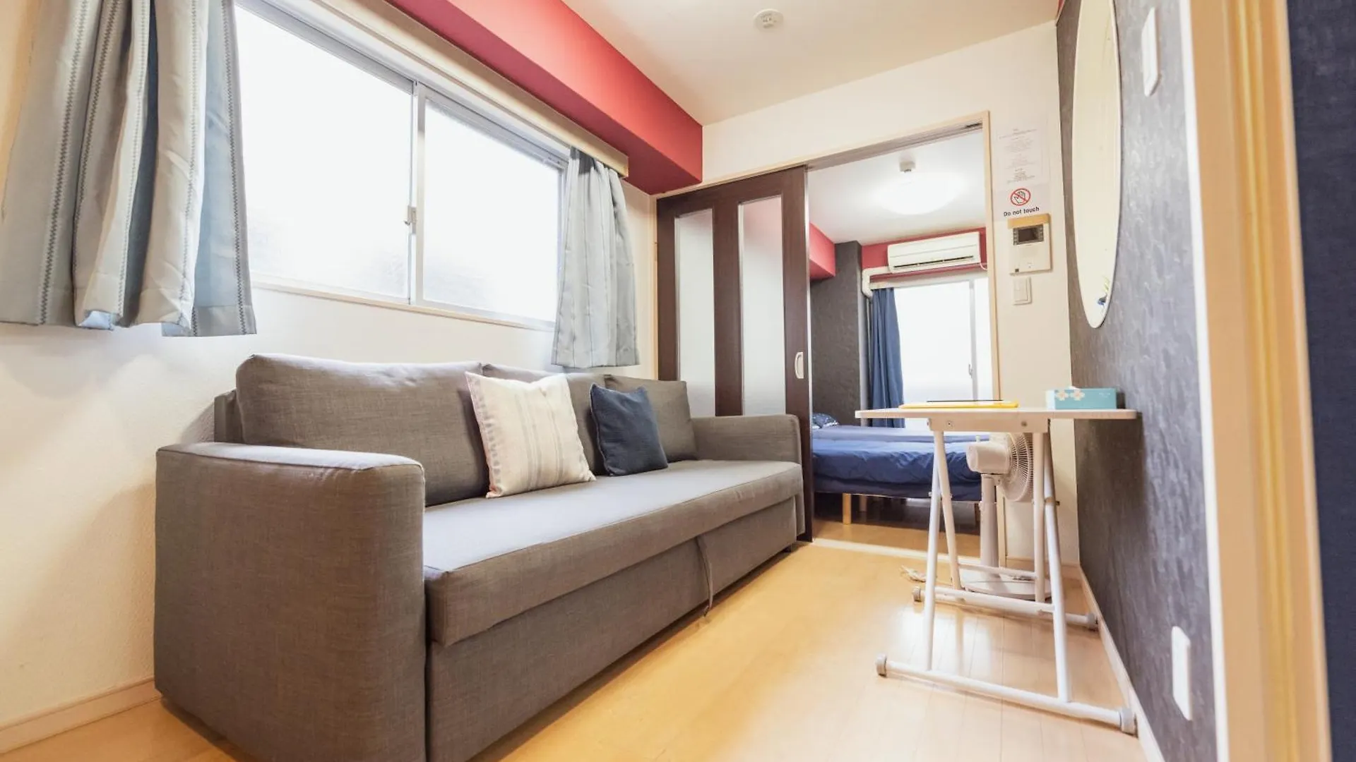 Apartment メルシアター鈍色の風: デザイナーズ心斎橋アパートメント Osaka Japan